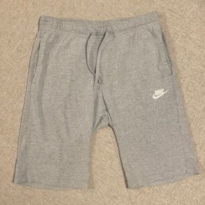Comfortable Nike Gray Shorts Size: S